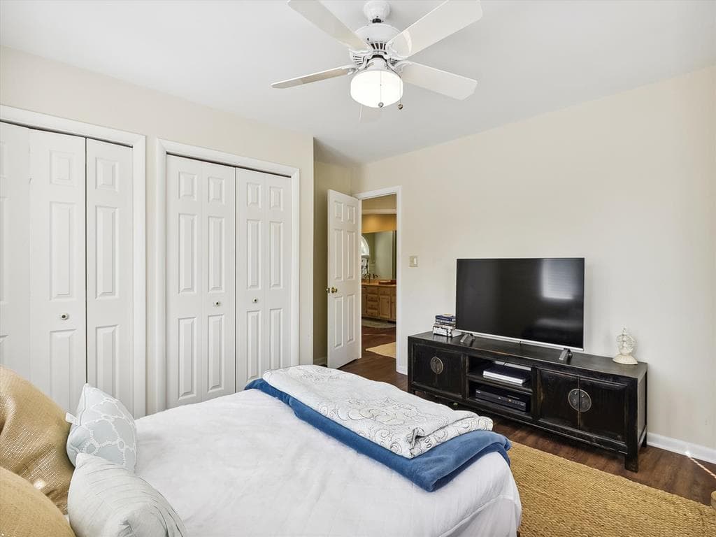 Weinstein - Photo 55