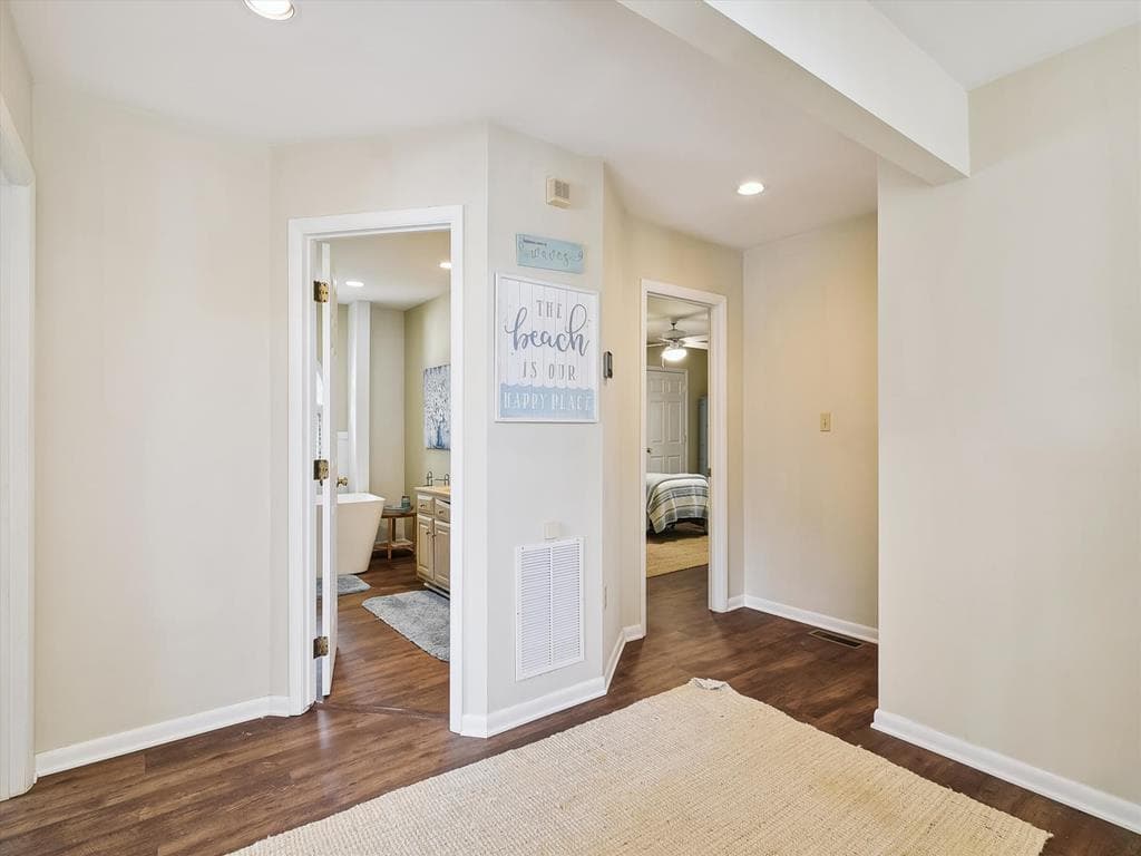 Weinstein - Photo 62