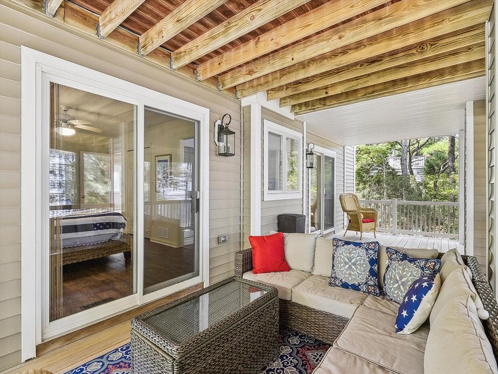 Weinstein - Photo 65