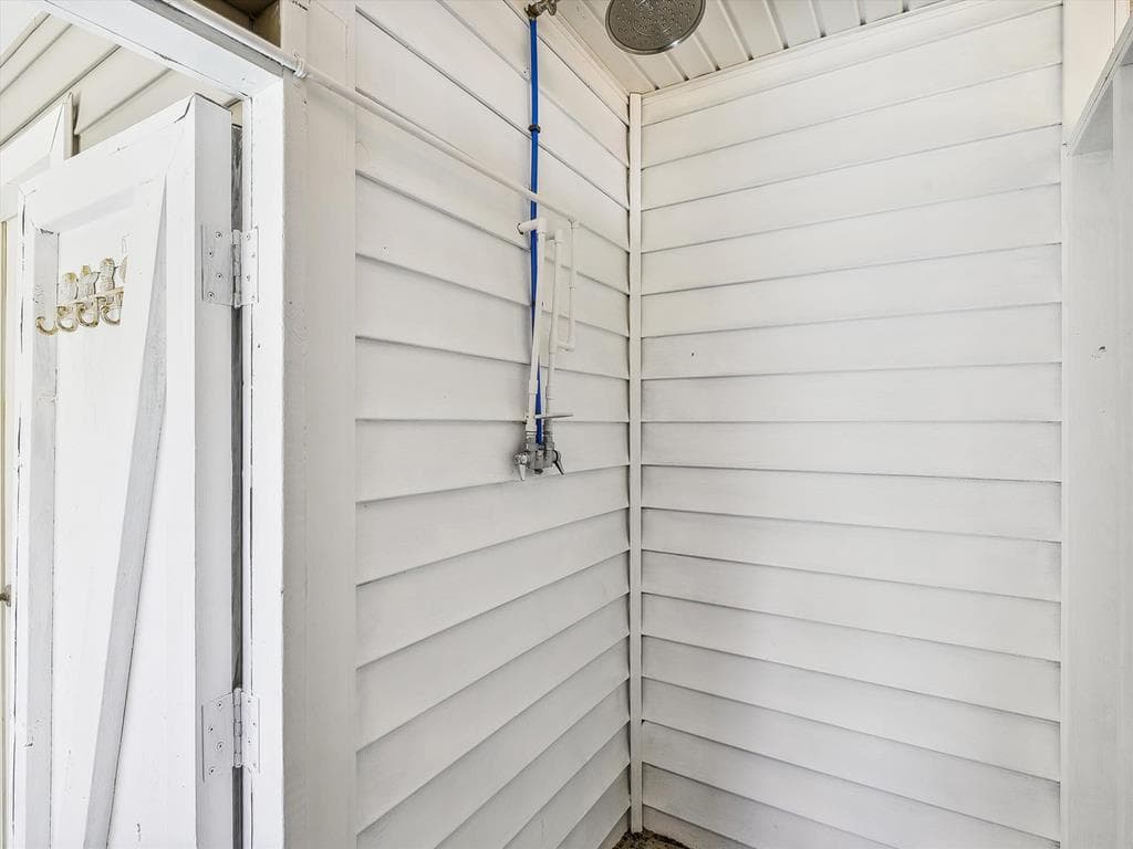 Weinstein - Photo 82