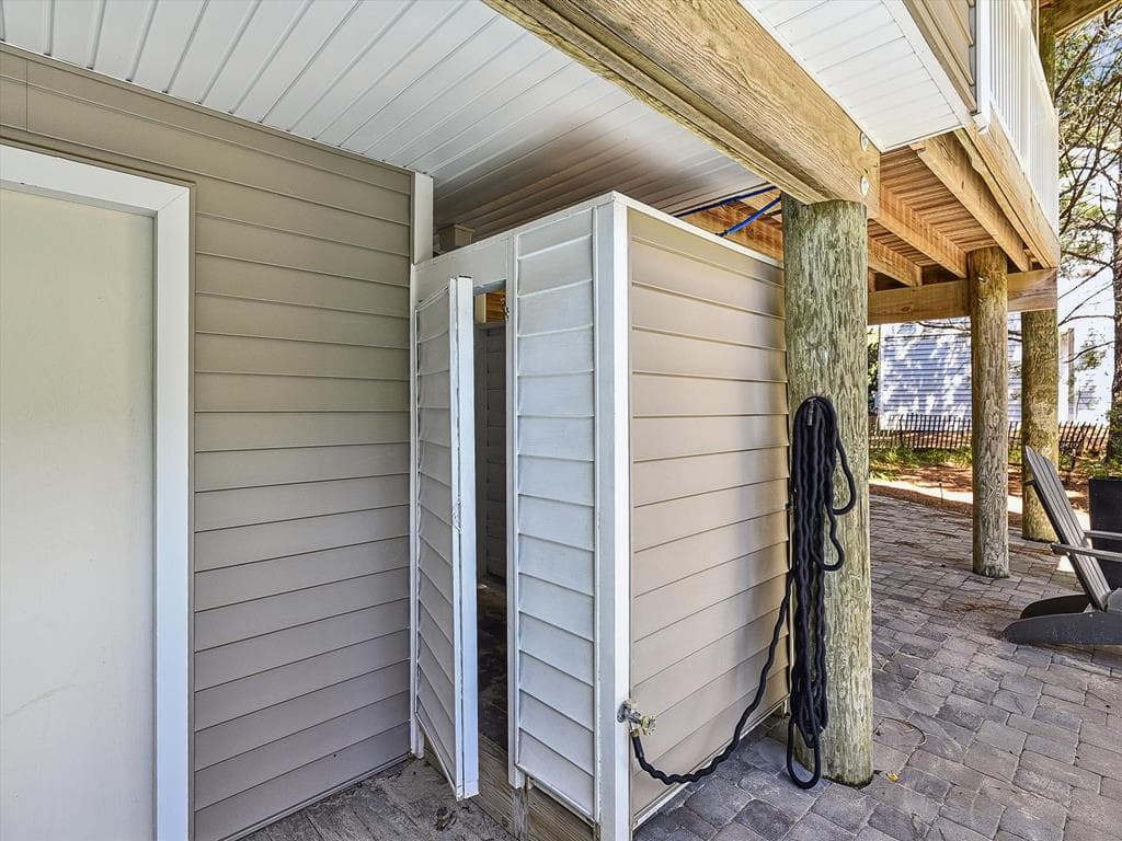 Weinstein - Photo 83