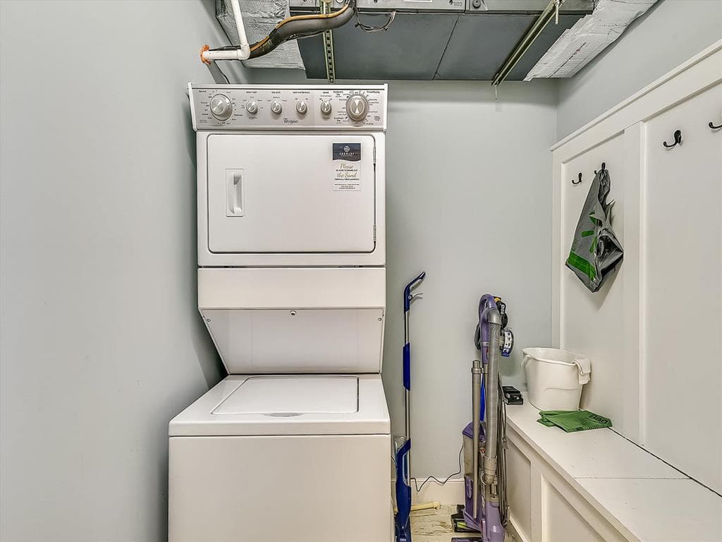 Forest Hill - Photo 39