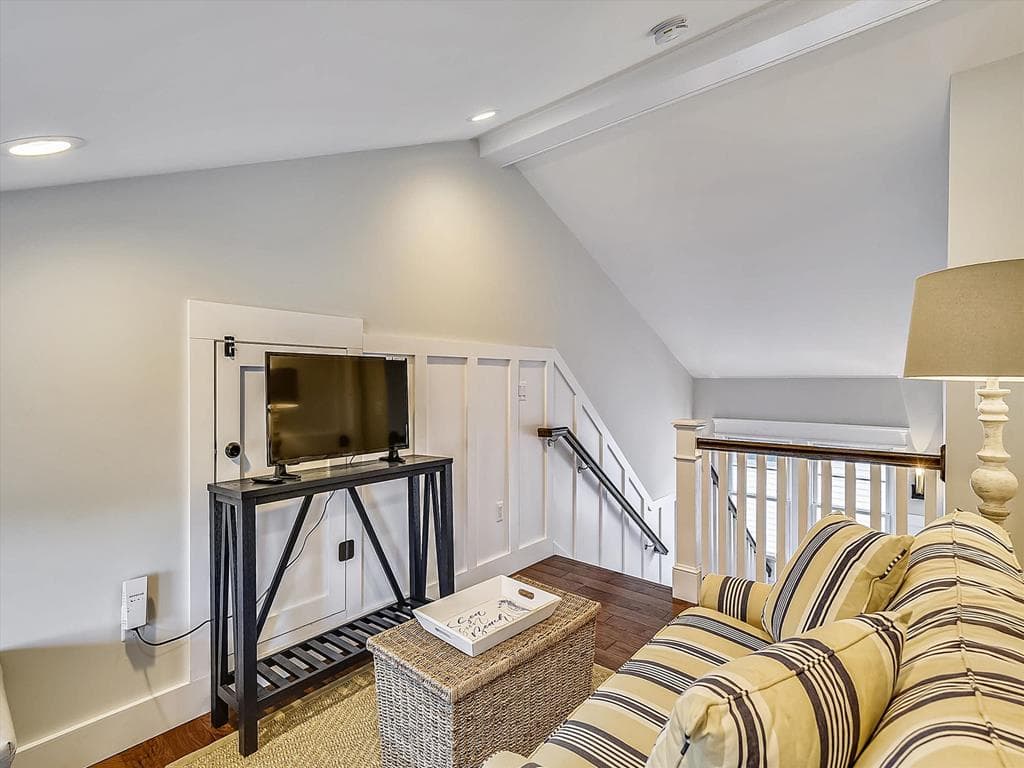 Forest Hill - Photo 71