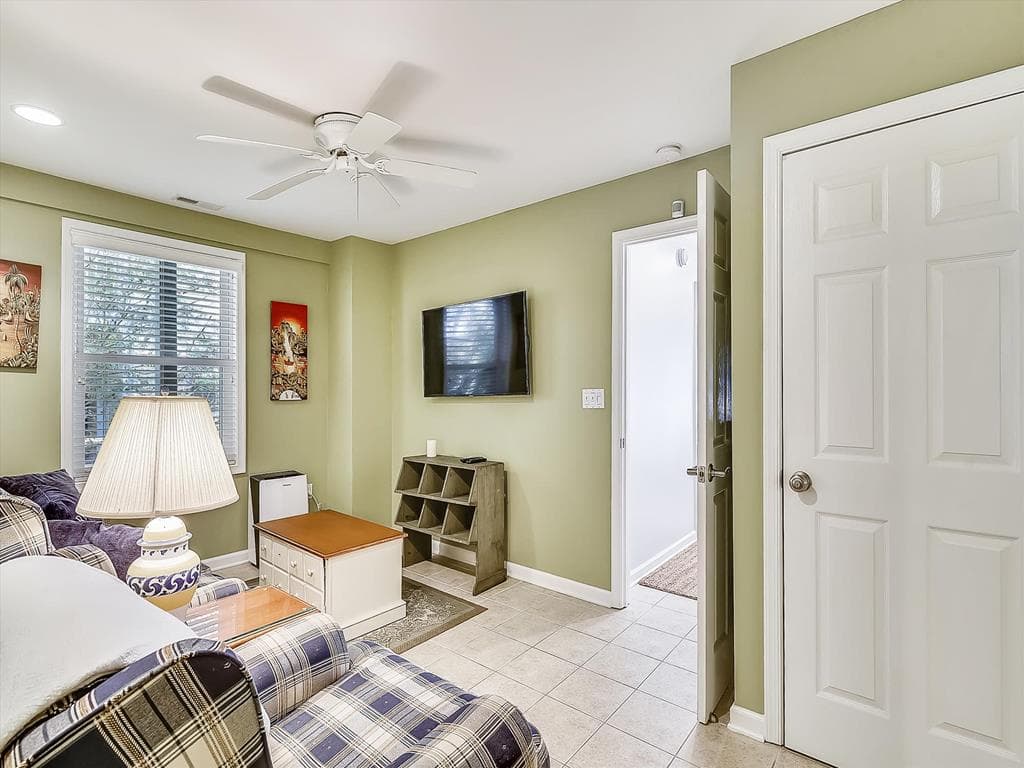 Von Fricken - Photo 77