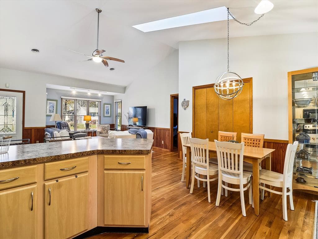 Layton BW - Photo 19