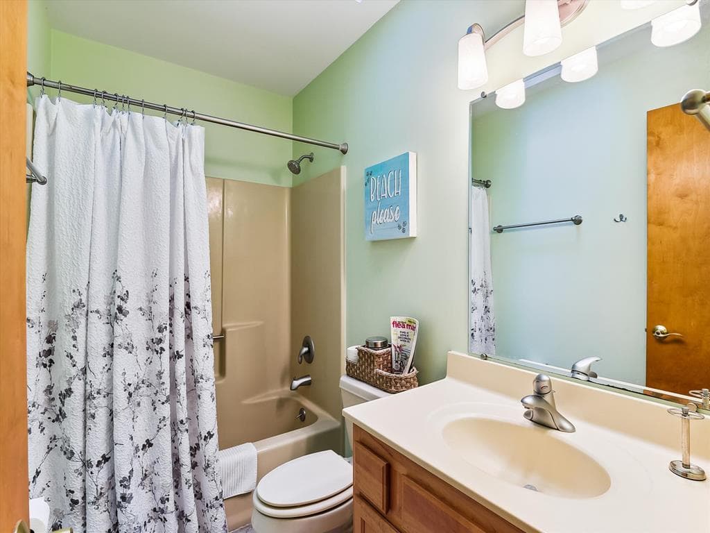 Layton BW - Photo 34