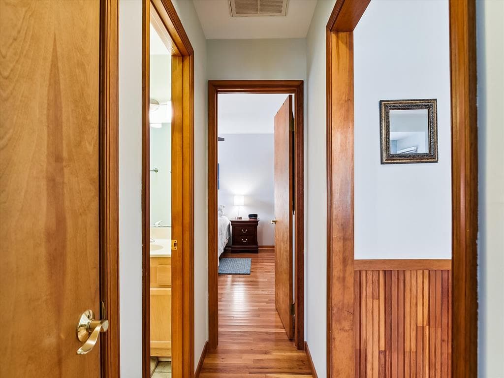 Layton BW - Photo 35