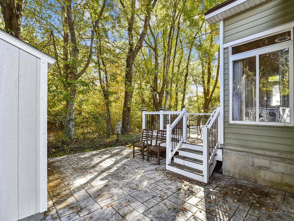 Layton BW - Photo 46