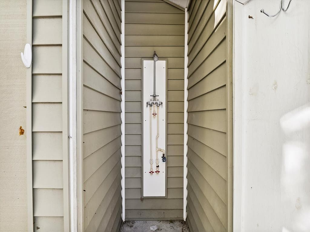 Layton BW - Photo 47