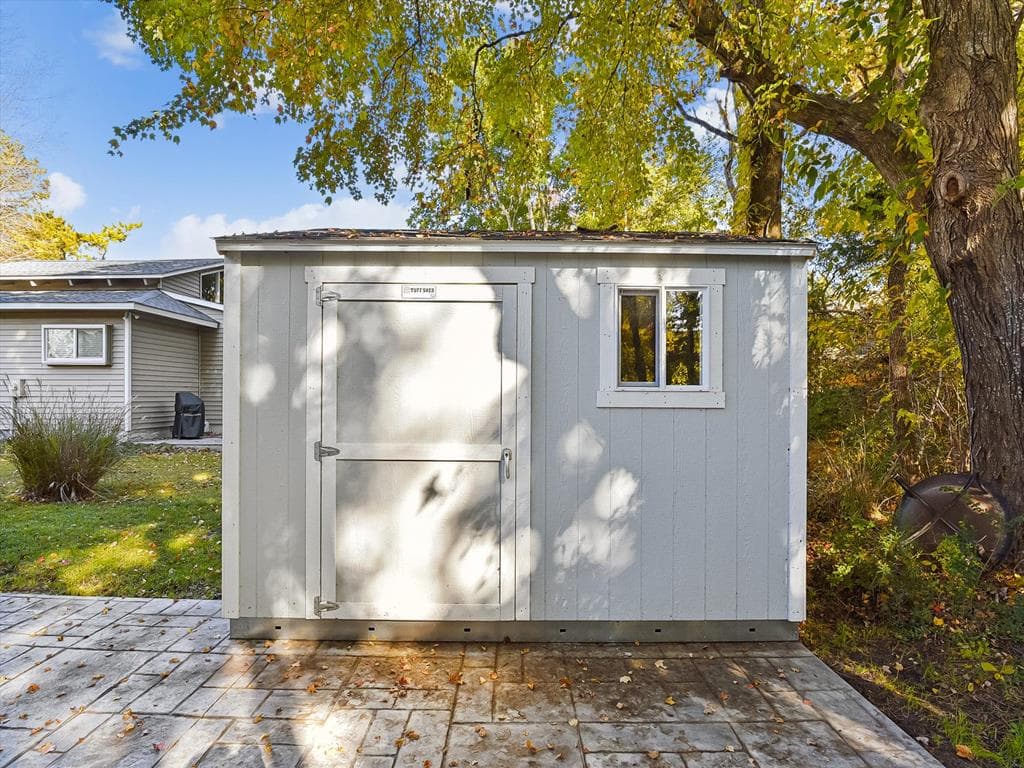 Layton BW - Photo 50