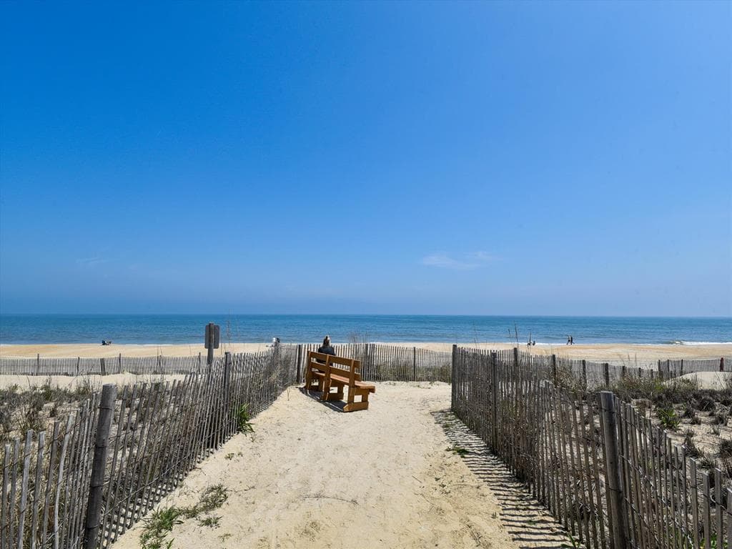 Costello BB - Photo 16