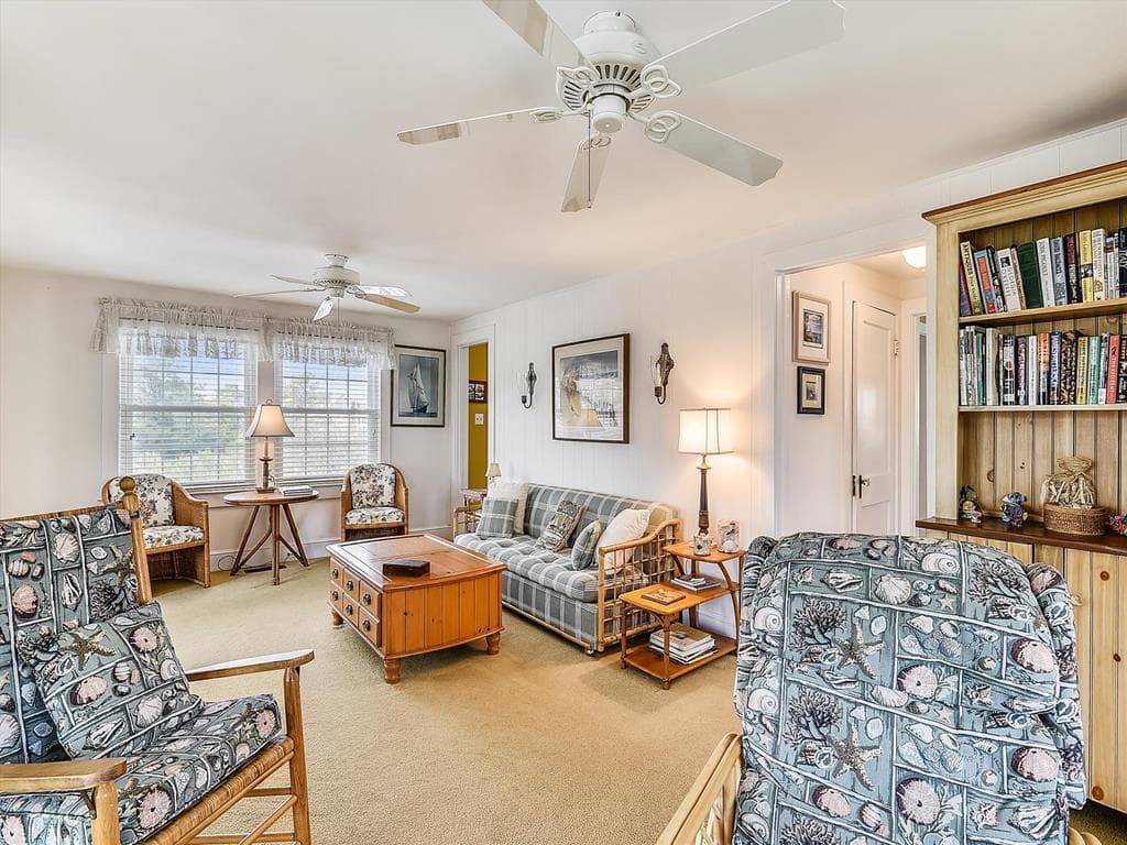 Costello BB - Photo 39