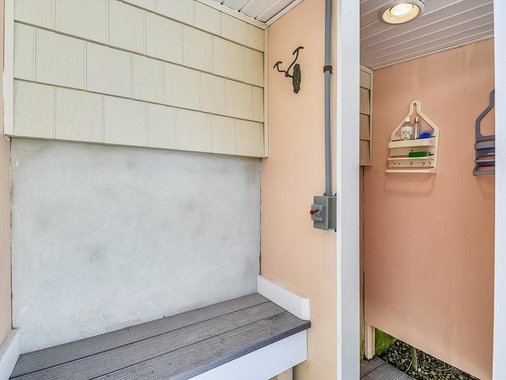 Costello BB - Photo 44