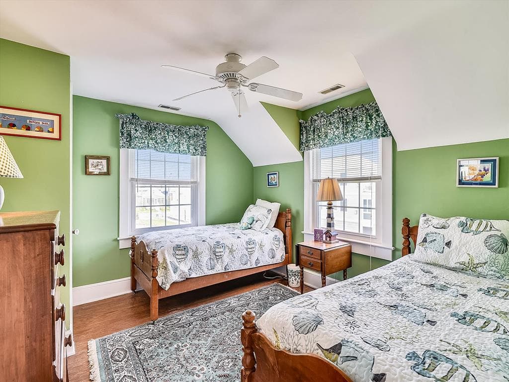 Costello BB - Photo 50