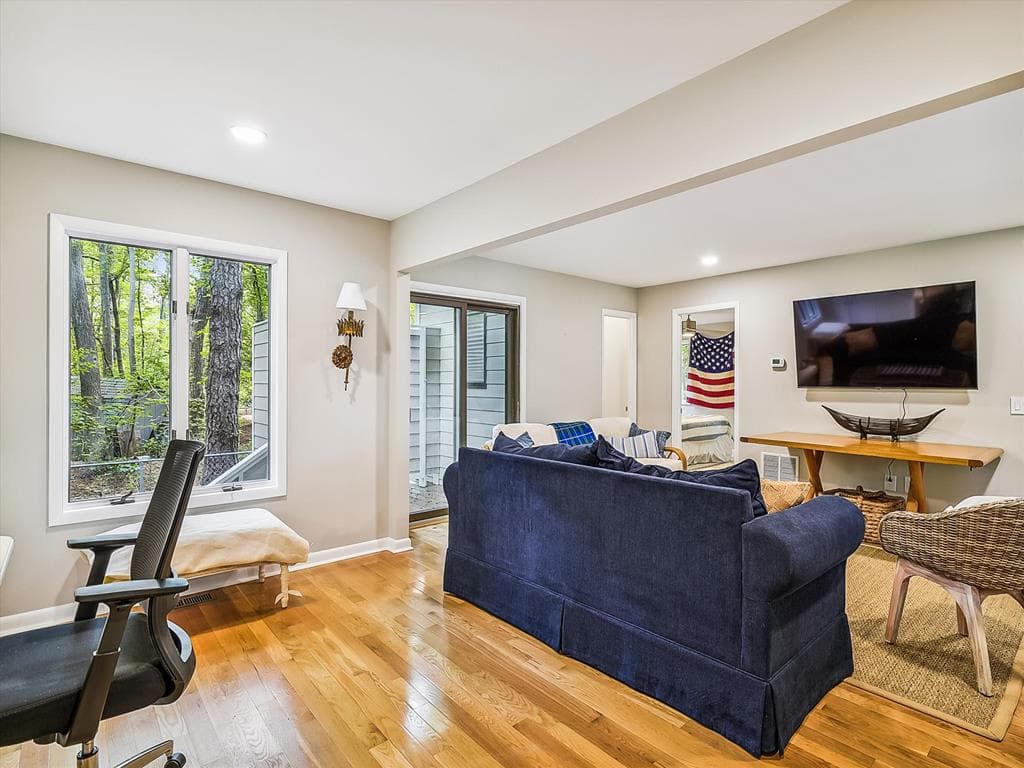 McGill MS - Photo 53