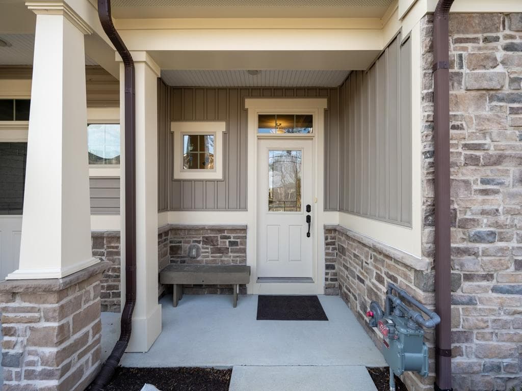 Welcome to 22480 Grebe Lane