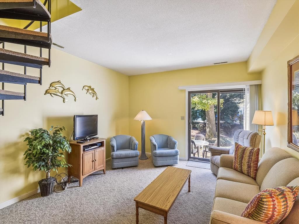 Hocker 21 - Photo 16