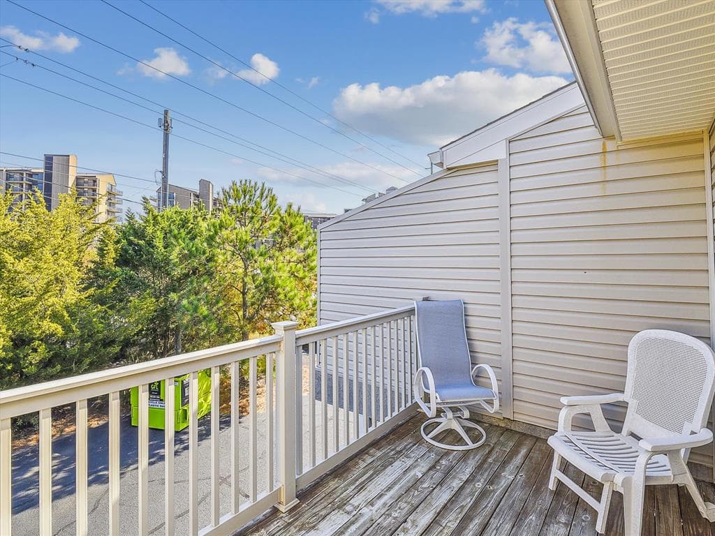 Hocker 21 - Photo 24