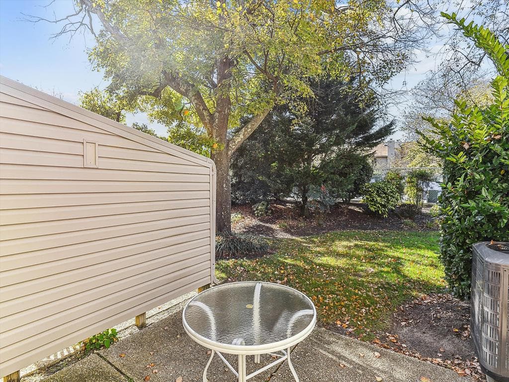 Hocker 20 - Photo 18