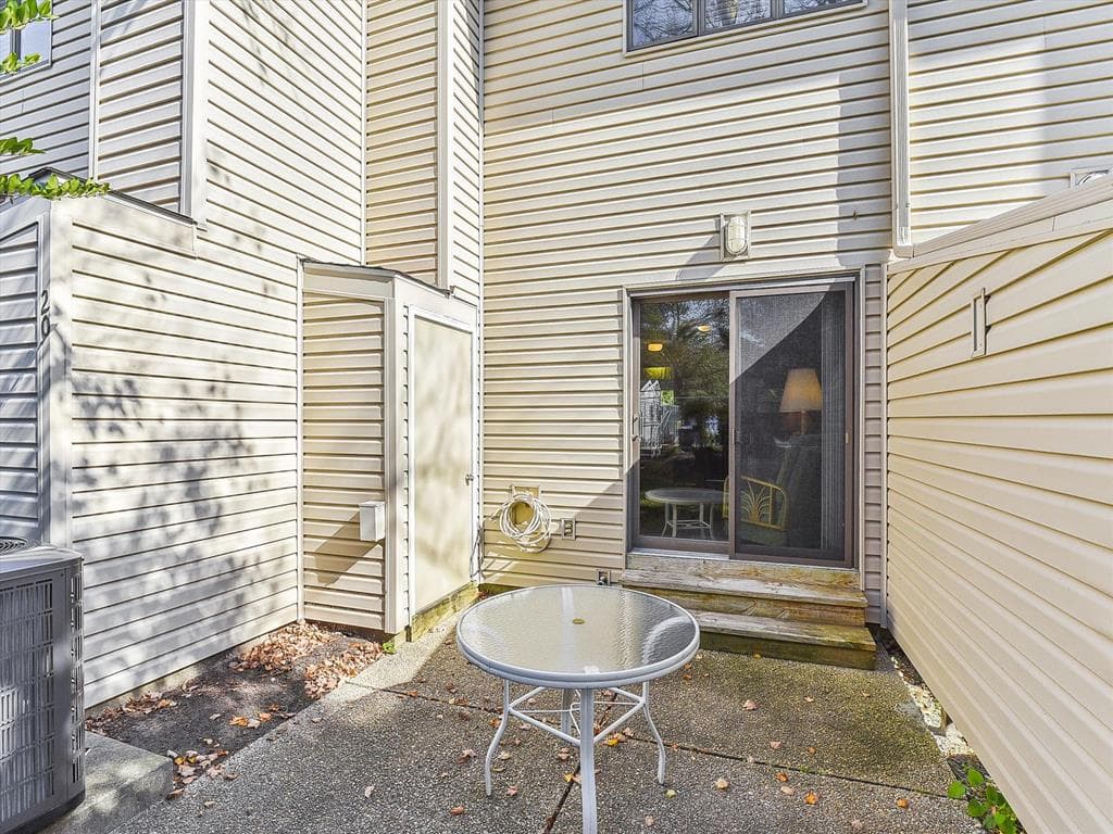 Hocker 20 - Photo 20