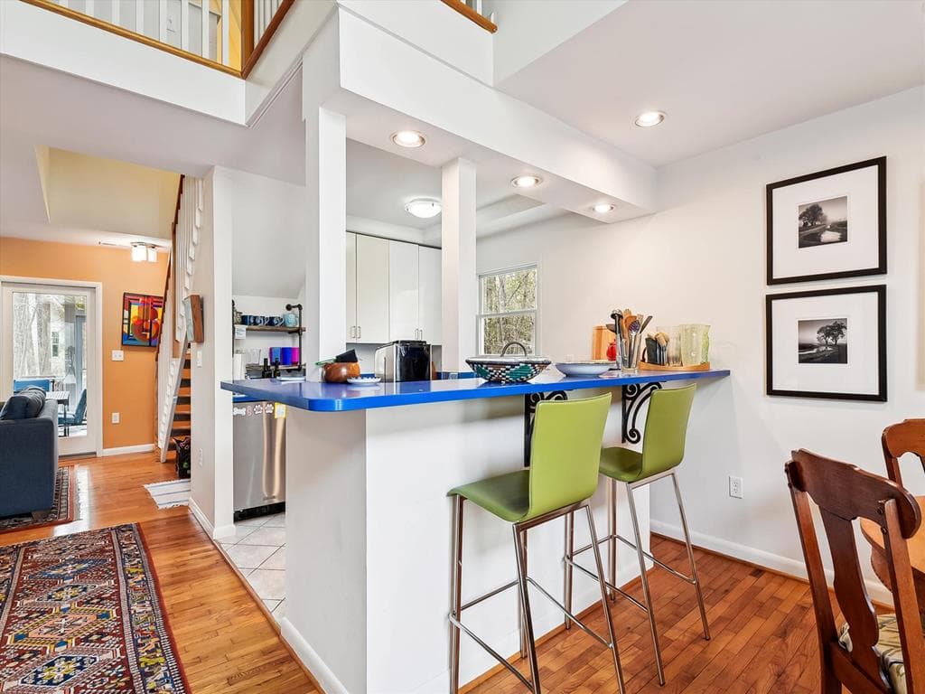 Gallagher - Photo 19