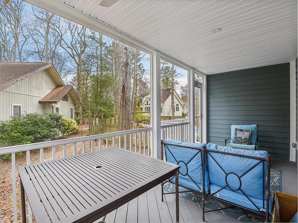 Gallagher - Photo 38