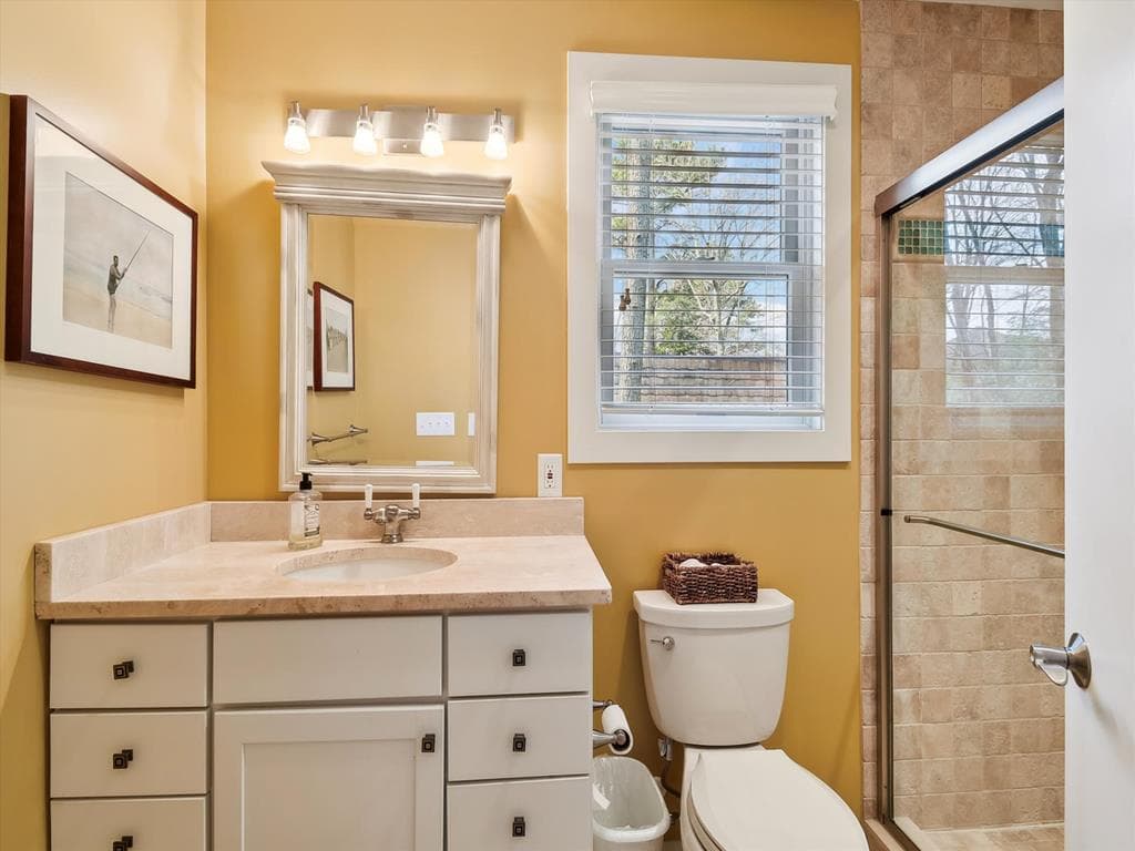 Gallagher - Photo 42