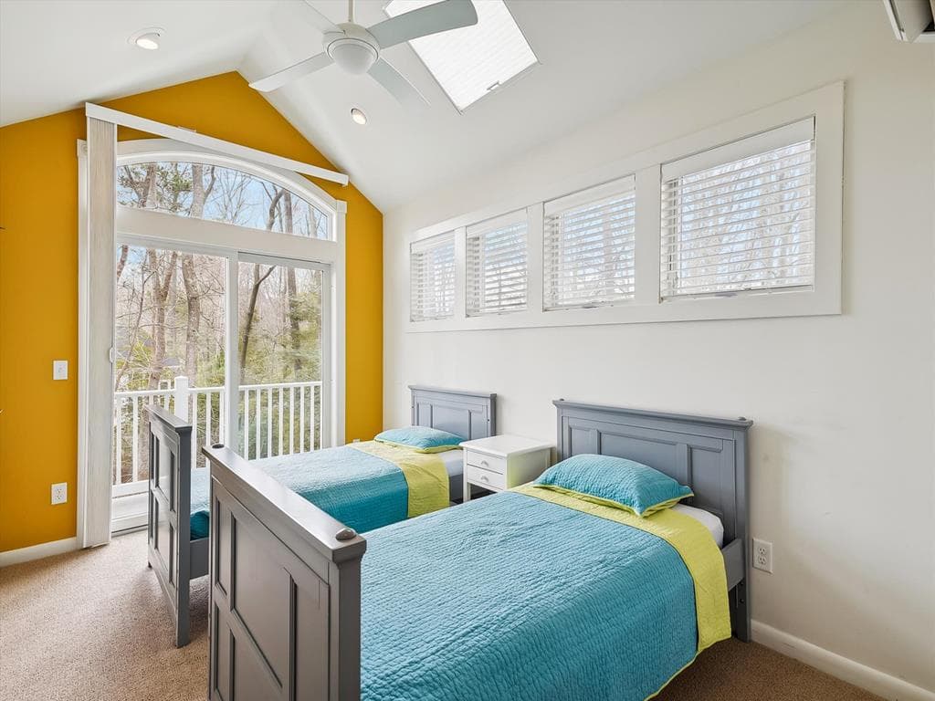 Gallagher - Photo 44