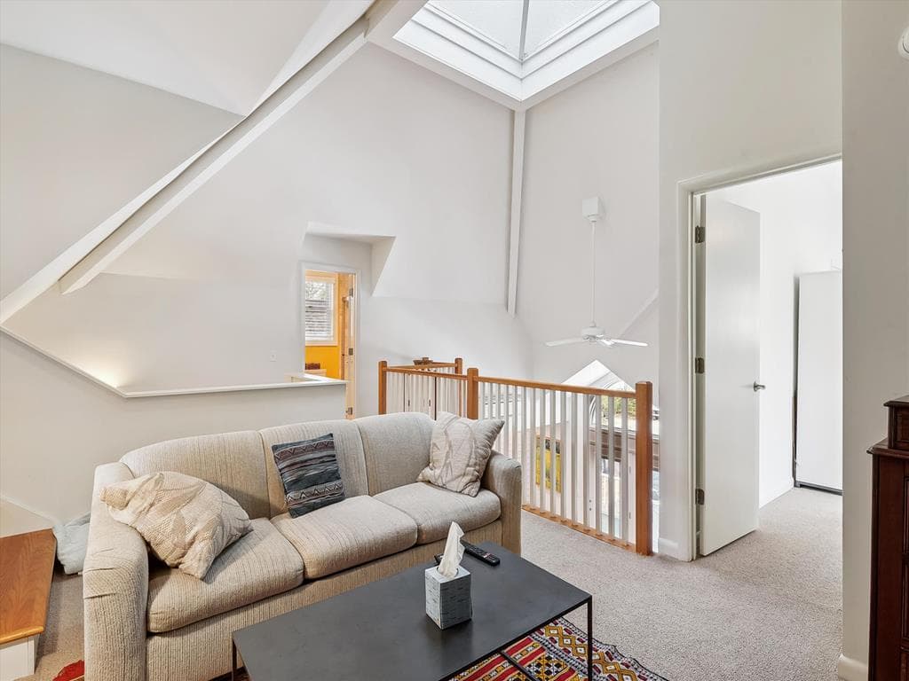 Gallagher - Photo 50