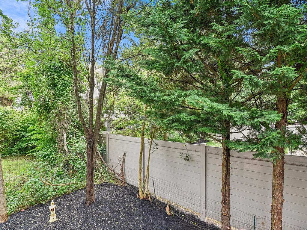 Property 1184315 - Photo 32