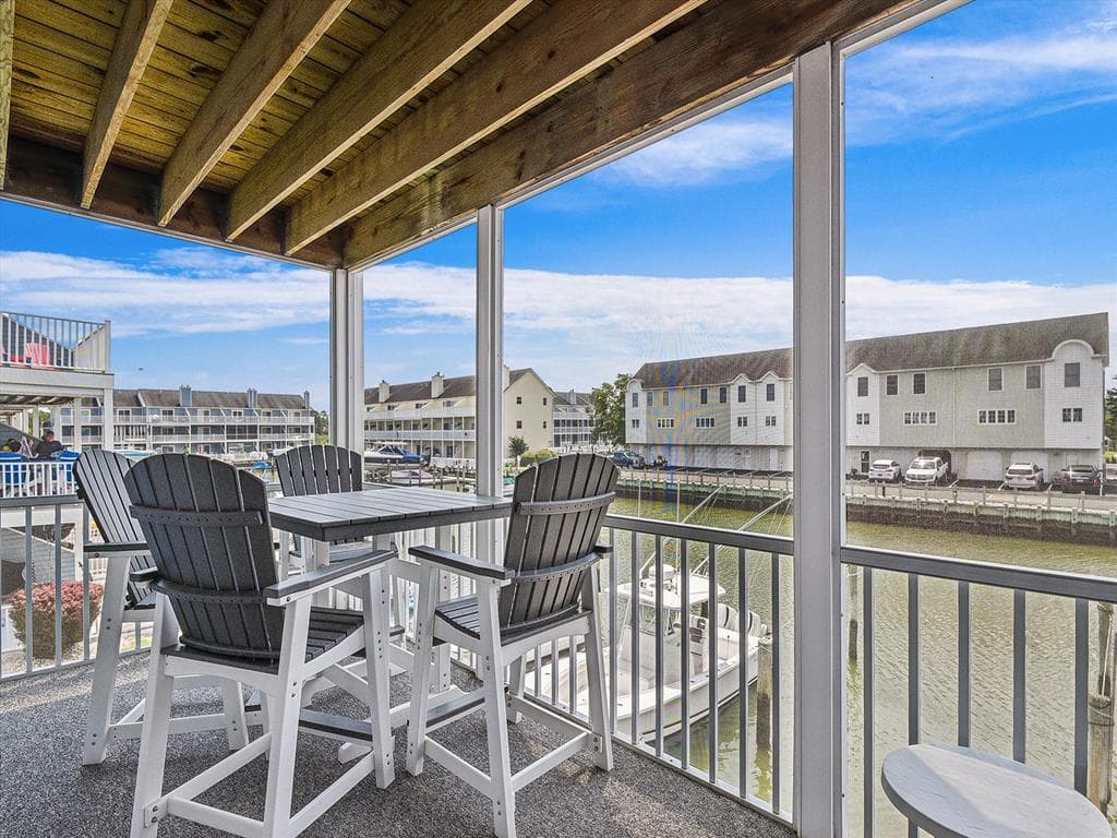 Main Level Deck w/ GREAT Views