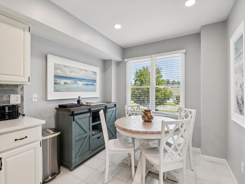 Main Level Breakfast Nook