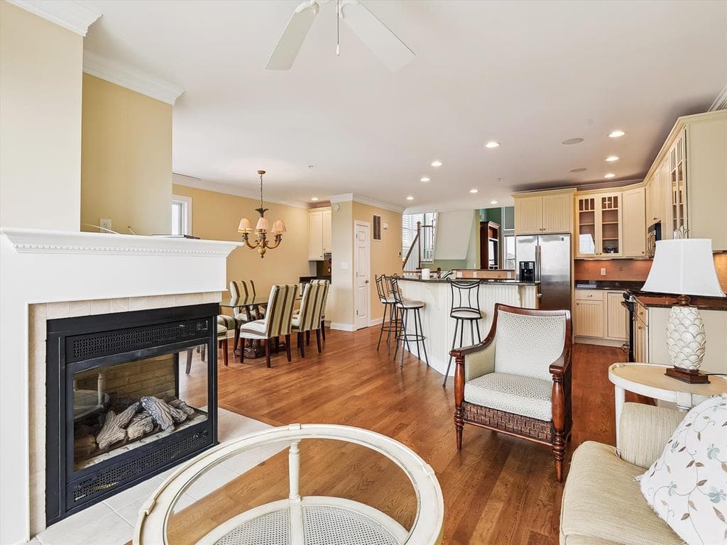 Tjoumas 2 - Photo 13