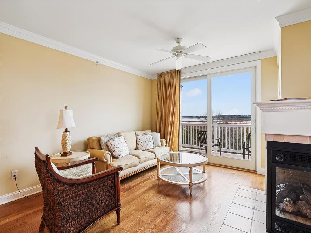 Tjoumas 2 - Photo 15