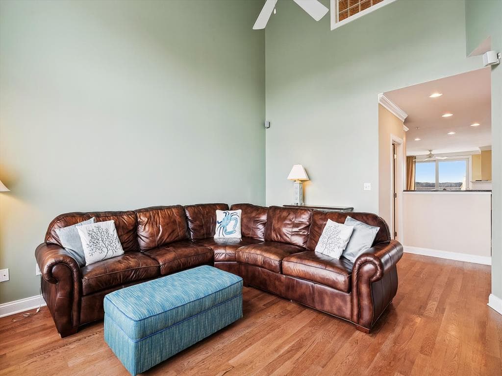 Tjoumas 2 - Photo 22