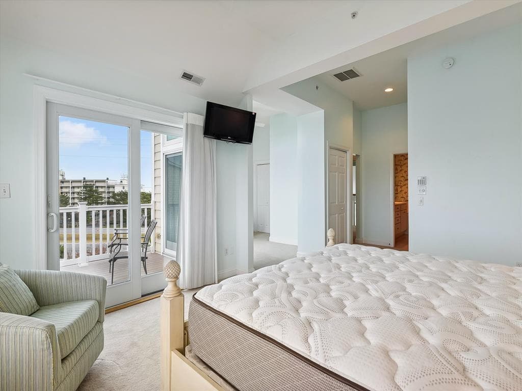 Tjoumas 2 - Photo 36