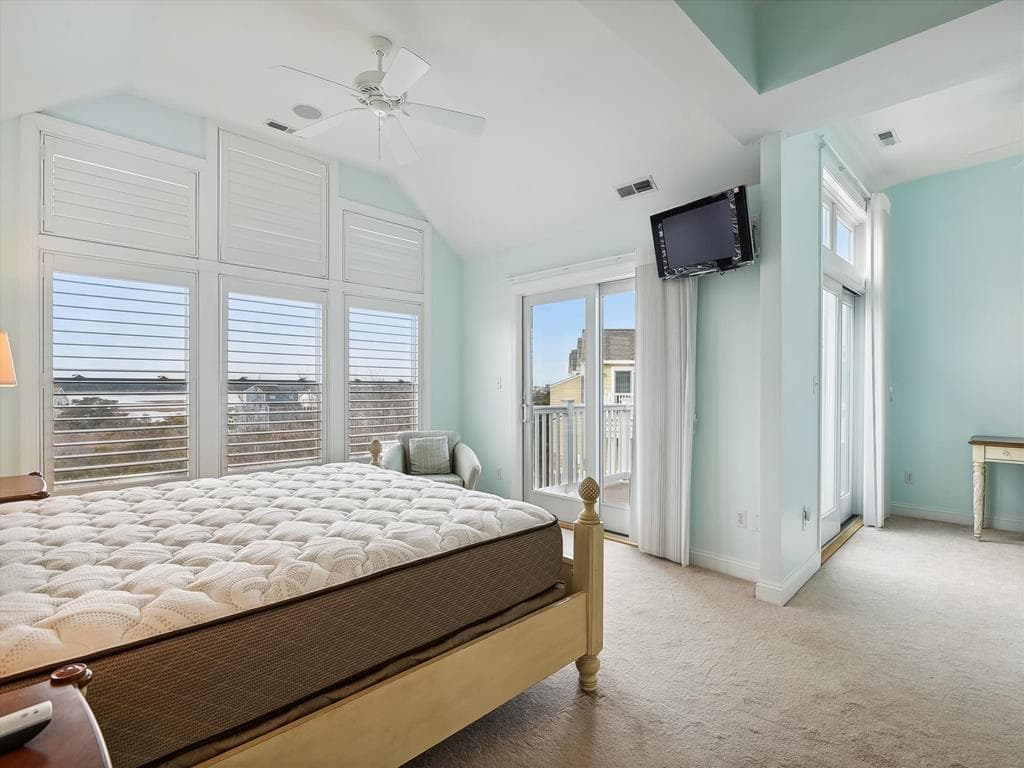 Tjoumas 2 - Photo 37