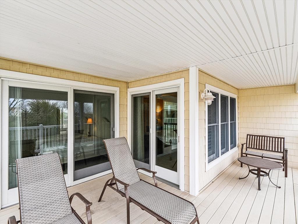 Tjoumas 2 - Photo 55