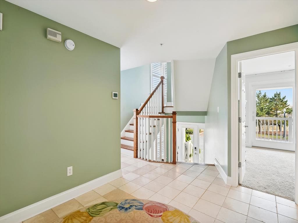 Tjoumas 2 - Photo 57