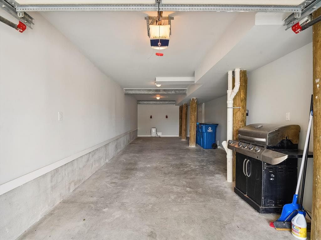 Tjoumas 2 - Photo 71