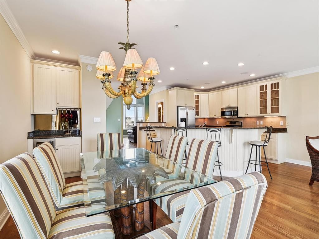 Tjoumas 2 - Photo 10