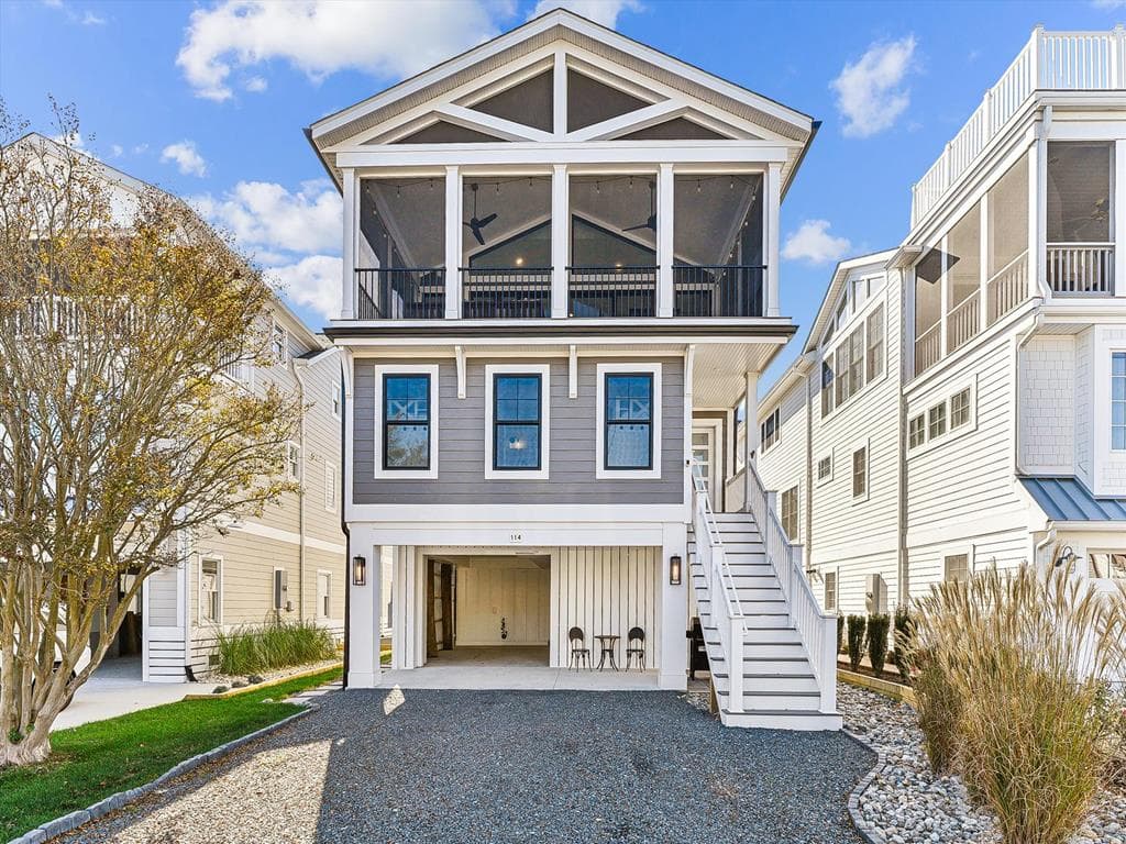 MacMichael - Photo 1