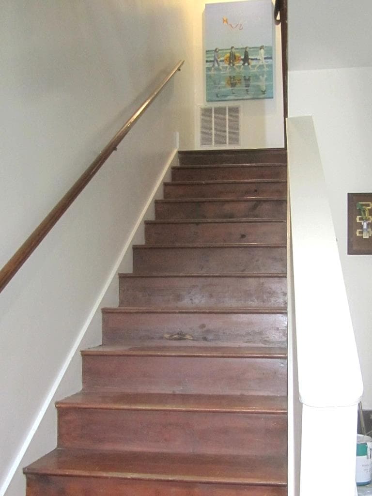 Living Area from Front to Bach