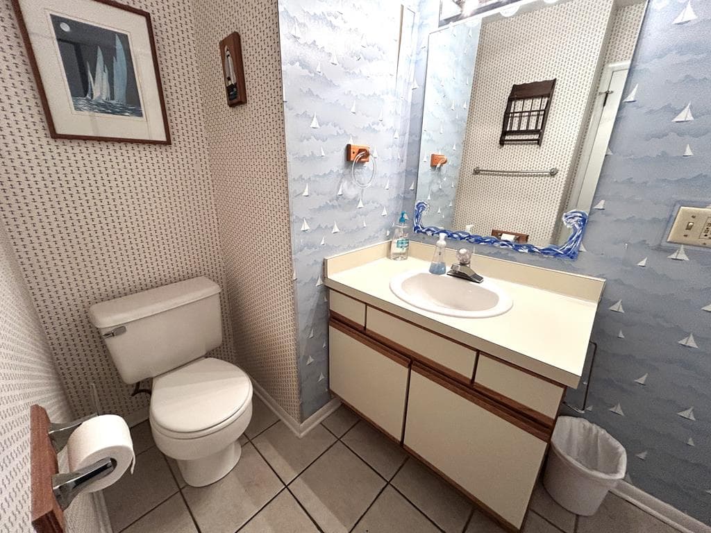 Bdrm 2 w/Double - 1st Level