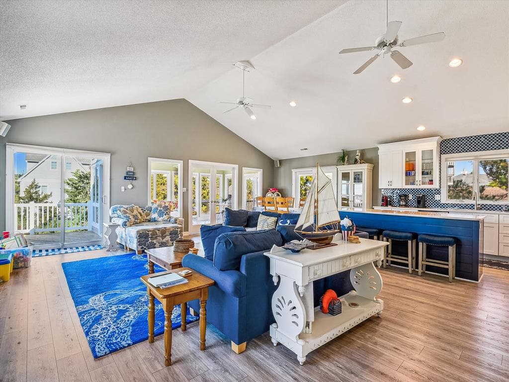 Costello CP - Photo 16