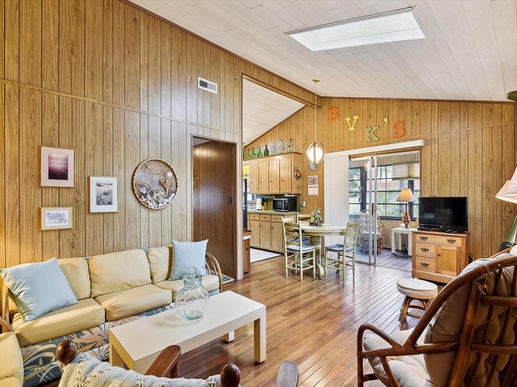 Elliott-Adkins - Photo 13