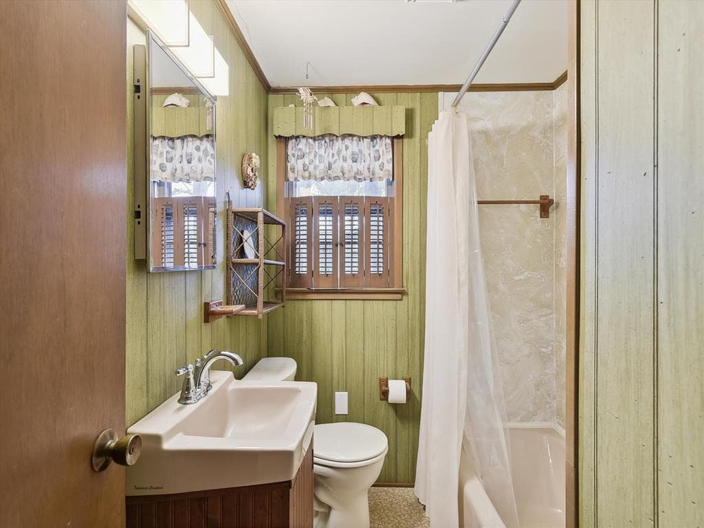 Elliott-Adkins - Photo 31