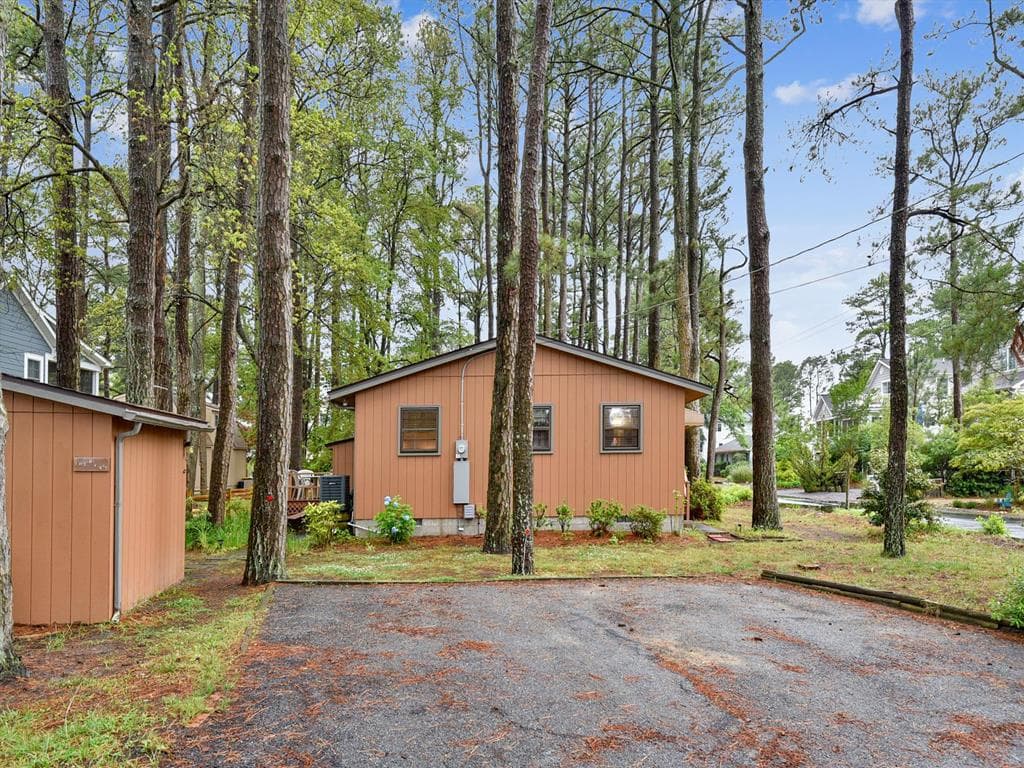 Elliott-Adkins - Photo 8