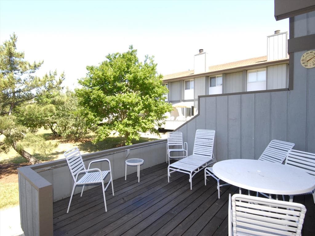 Weinstein - Photo 12