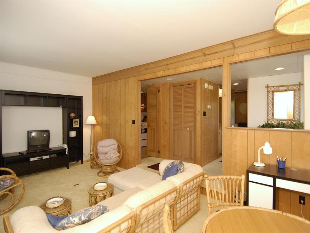 Weinstein - Photo 16